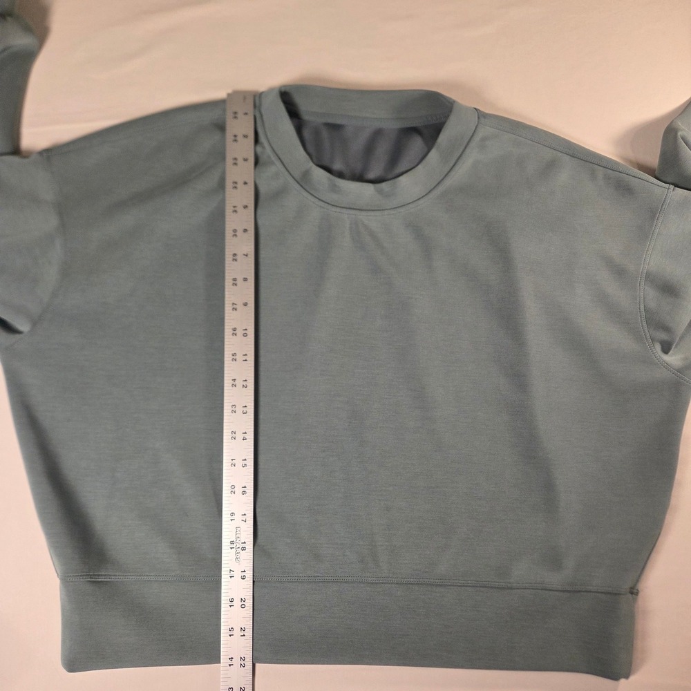 Lululemon Women's Softstreme Perfectly Oversized Cropped Crew Sweatshirt Size 10 - Picture 8 of 9